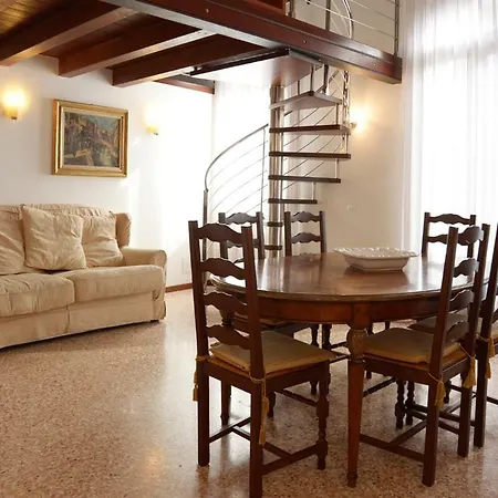 Sunny Canal A/c Wifi