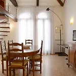 Sunny Canal A/c Wifi *